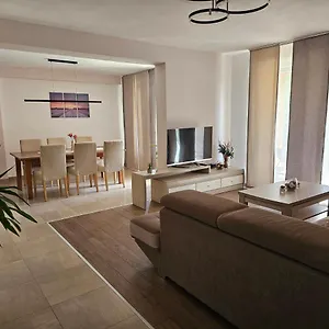  Apartment Premium Tade